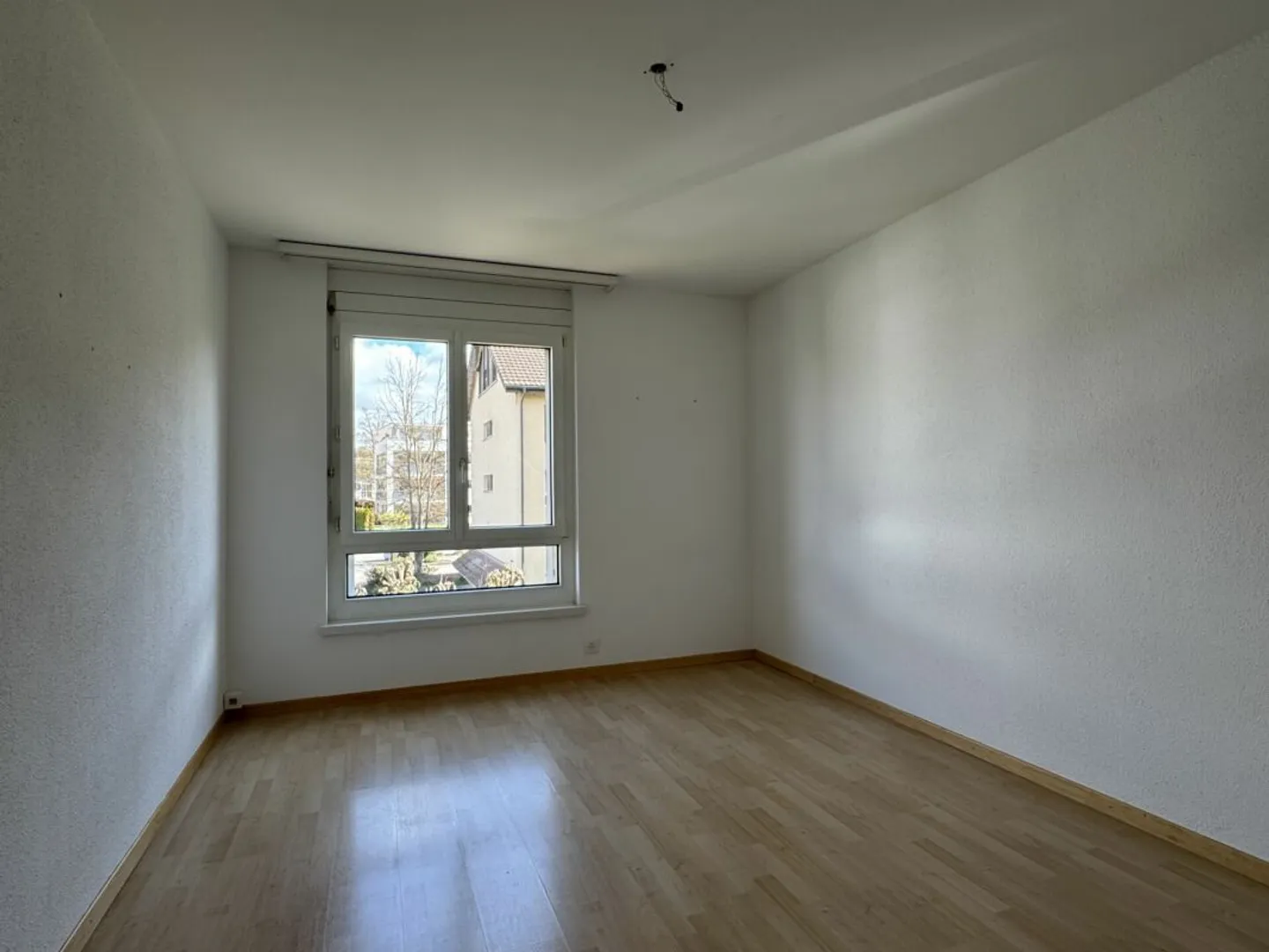 Beautiful 3.5-room ground floor apartment with seating area - Photo 3 of 13