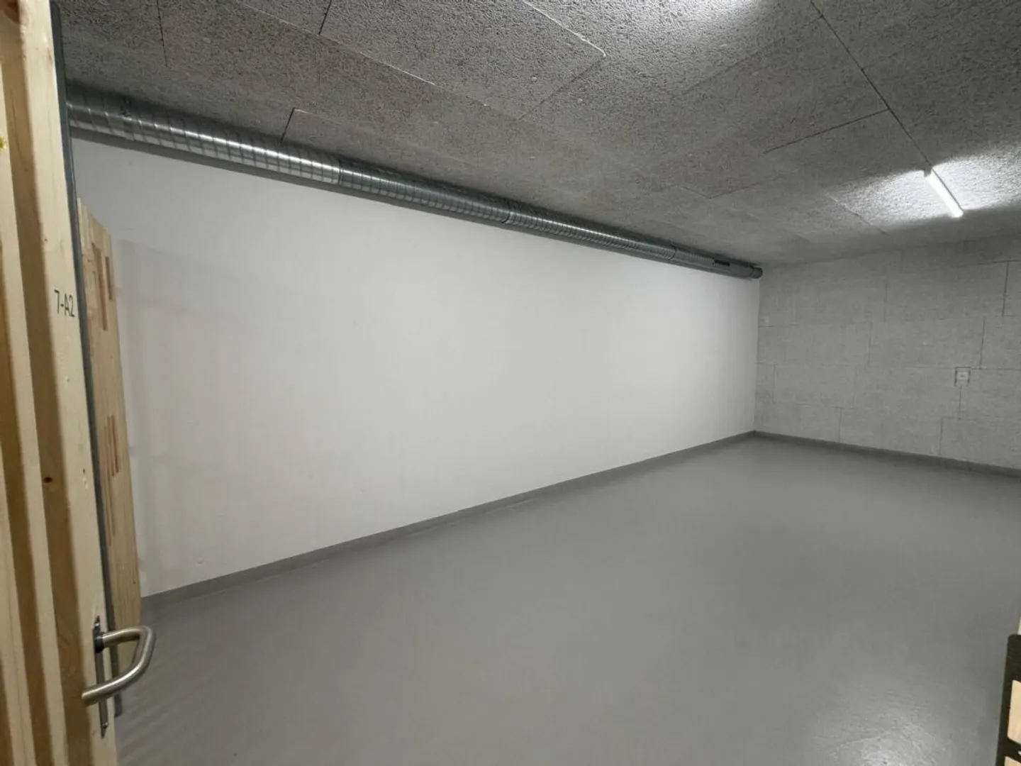 Storage room for rent - Photo 3 of 4