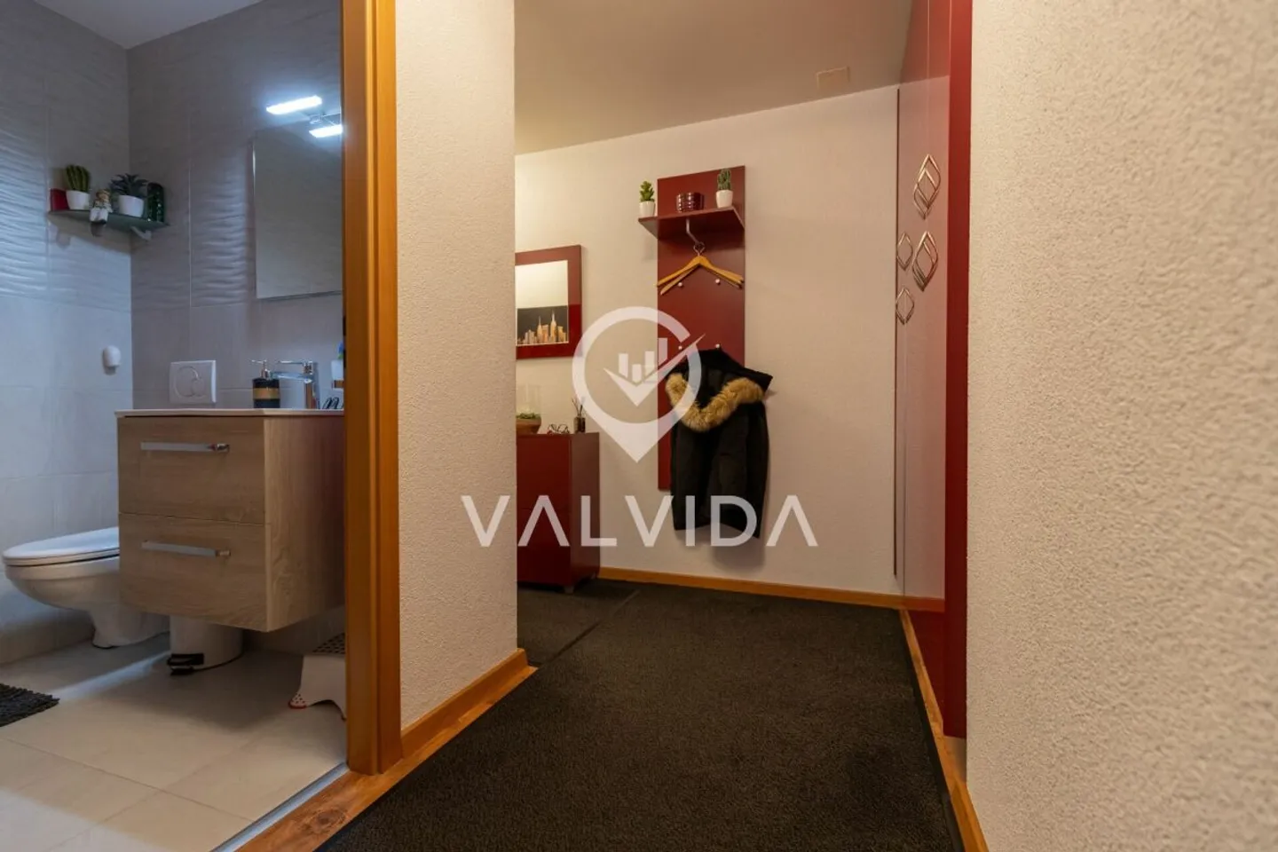 Your Retreat Near Zermatt - Charming Single-Family Home in Täsch - Photo 4 of 13