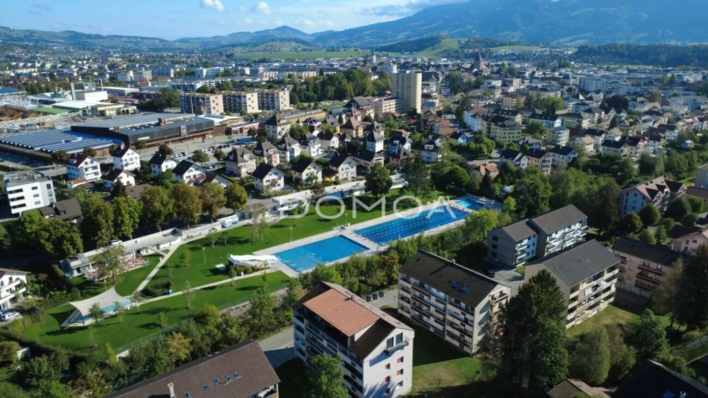Beautiful apartment with balcony of 3.5 rooms on the 1st floor - Photo 1 of 10