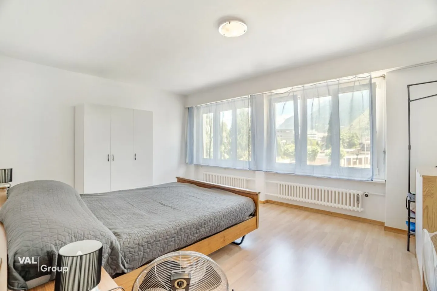 Bright 4.5-room apartment in a top location - only 2 minutes from Visp train station - Photo 7 of 13