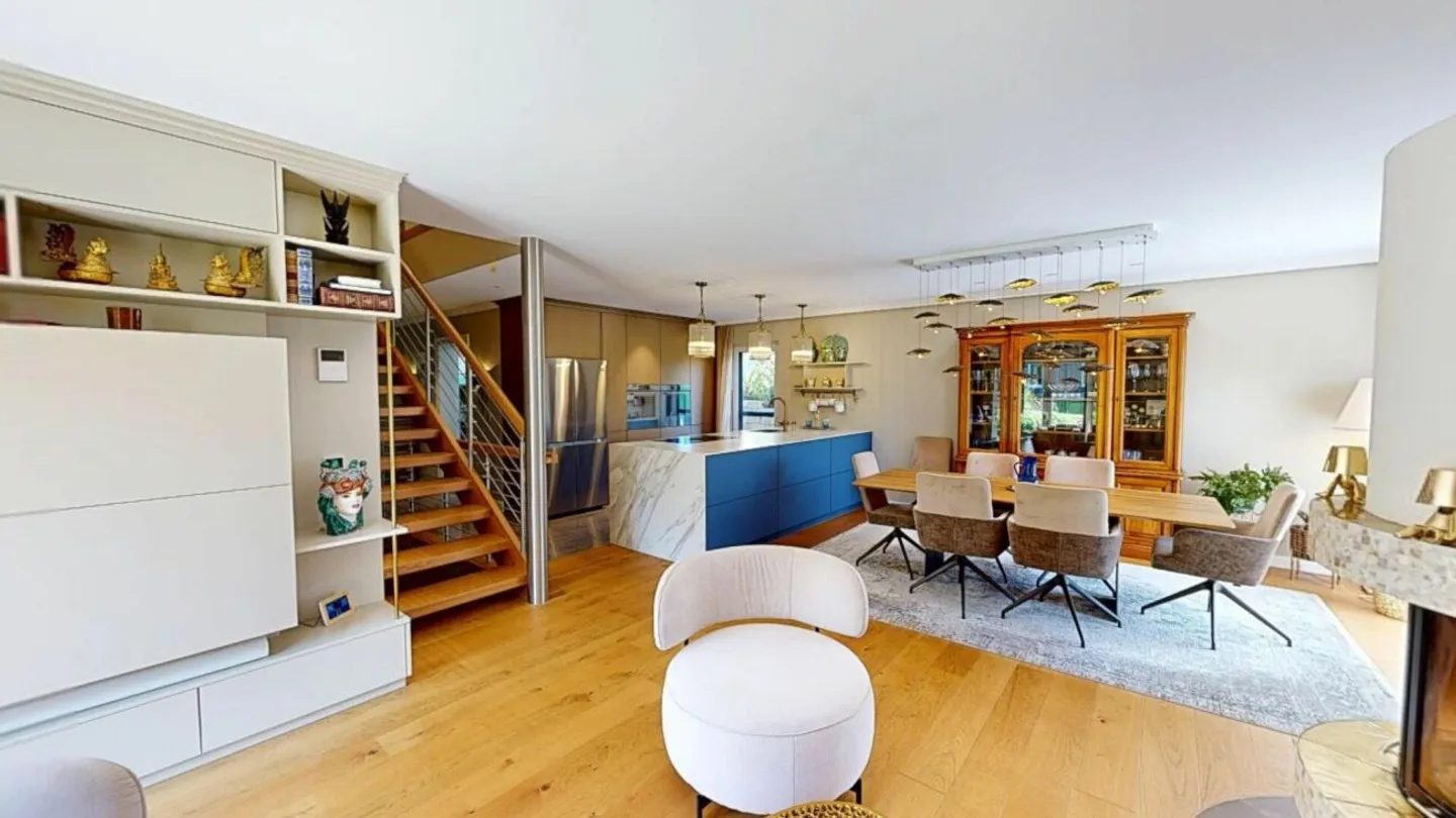 Classic Contemporary Living - Stylish 9.5-Room Single-Family Home with Private Garden, Swimspa & Smart Home in Veltheim - Photo 7 of 13