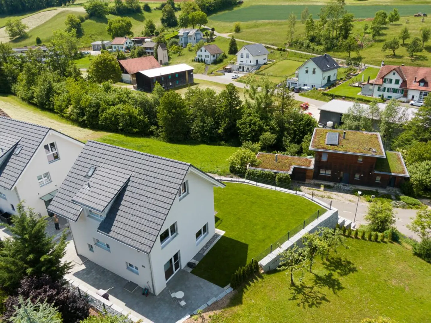 High-quality single-family home in Zeihen - elevated location, plenty of privacy & beautiful views - Photo 11 of 12