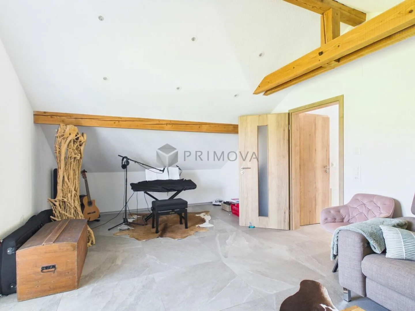 Maison familiale charmante avec vue alpine - Photo 5 sur 13