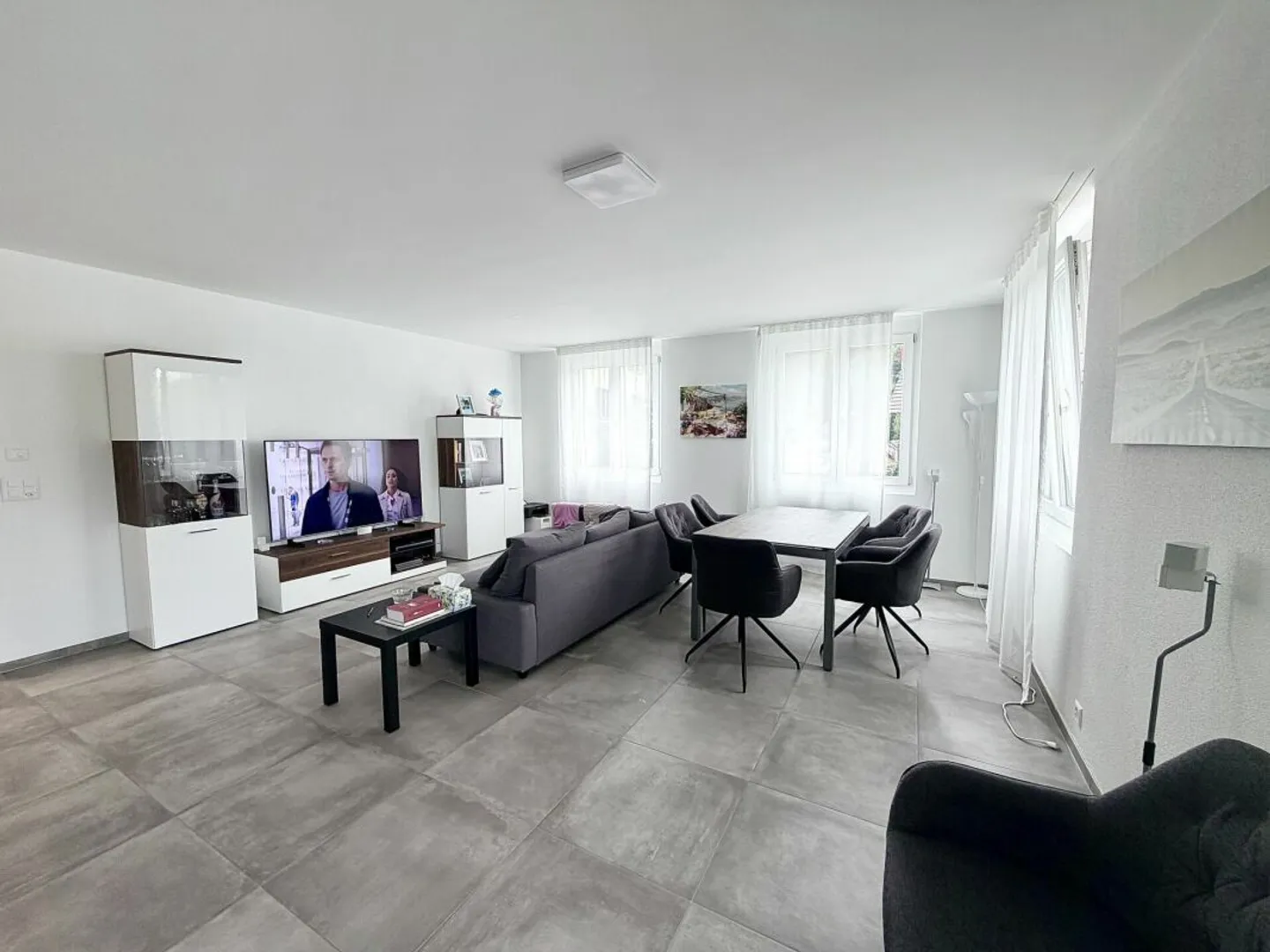 High-quality living in attractive 3.5-room apartment! - Photo 2 of 8