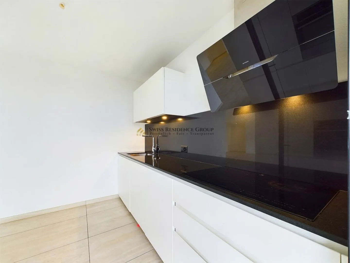 Elegant Apartment with Mountain View - Photo 7 of 13