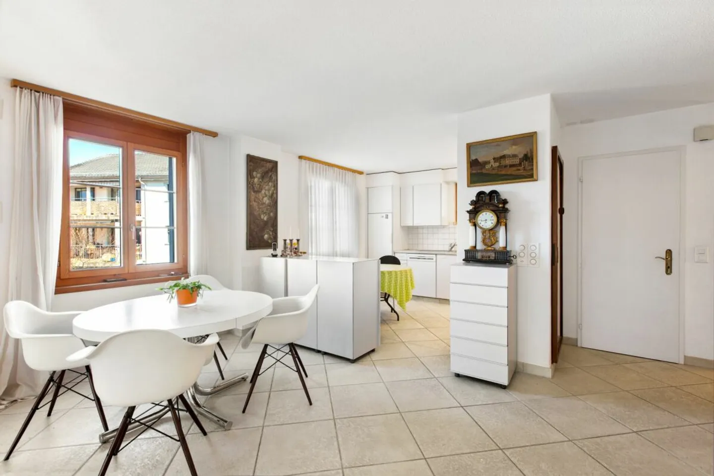 Zentral mit Blick ins Grüne! - Foto 6 von 12