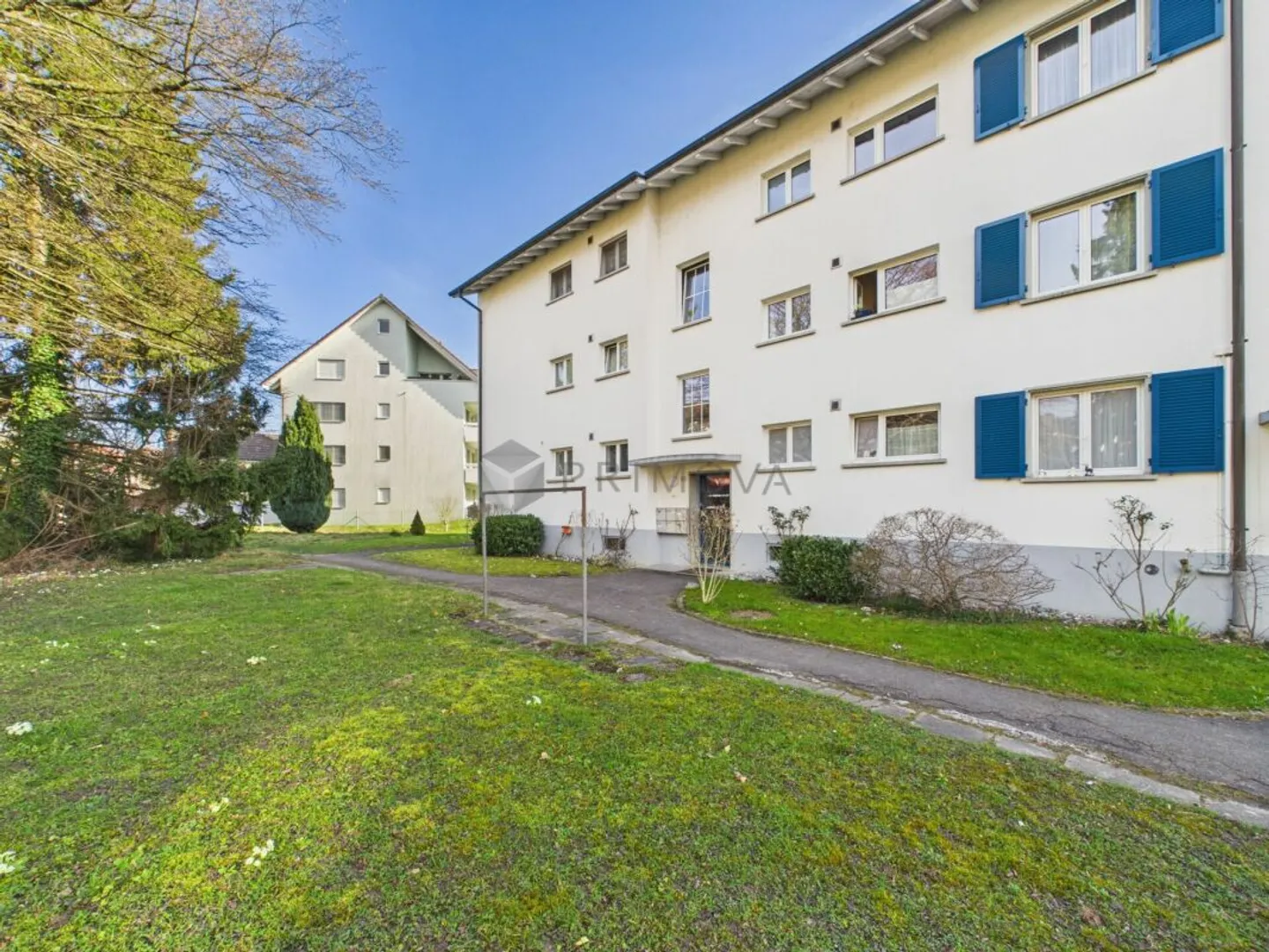 Living with garden and optimal connection - Photo 9 of 9