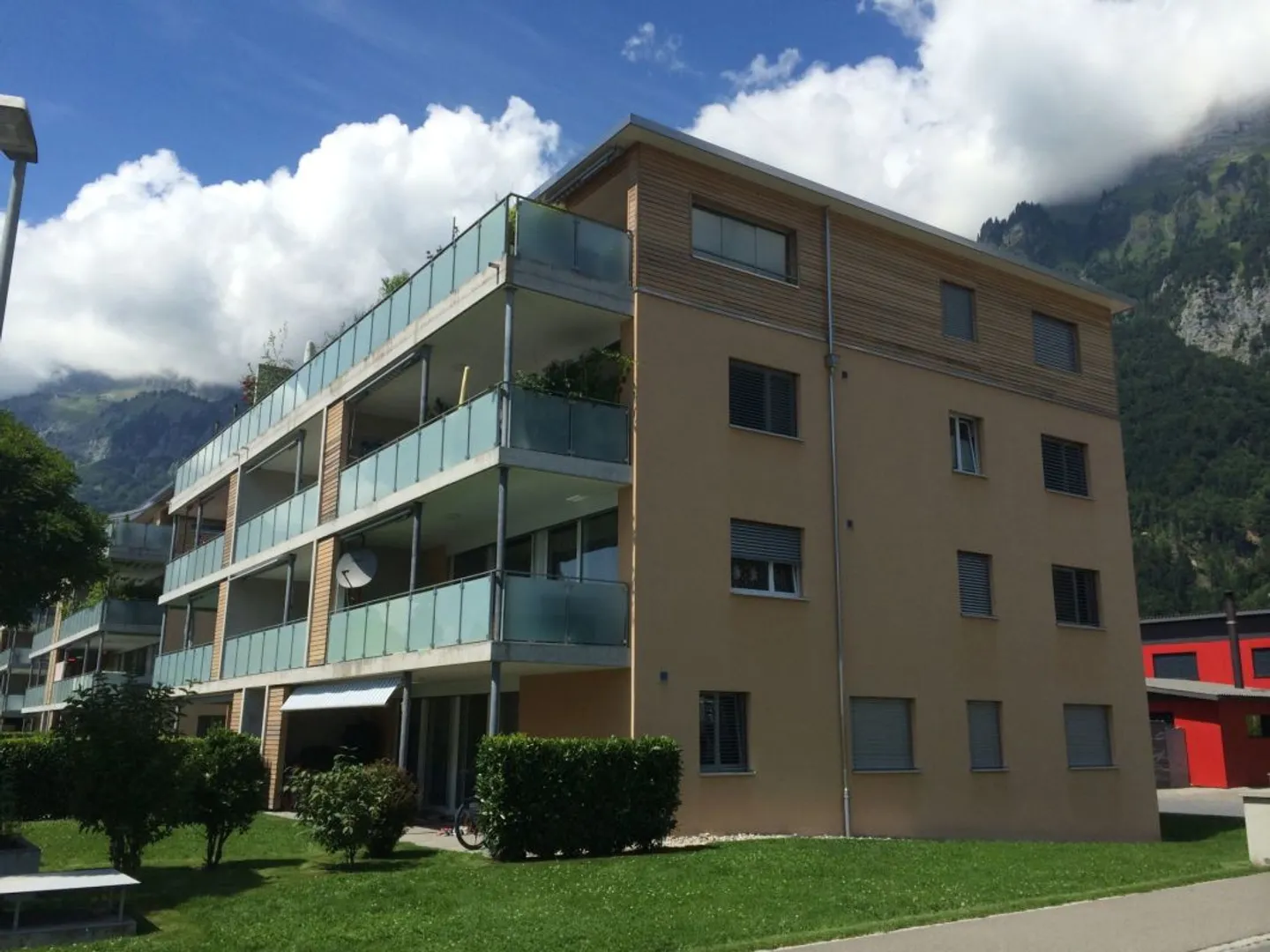 Appartamento al piano terra 4 1/2 locali soleggiato - Foto 2 di 9