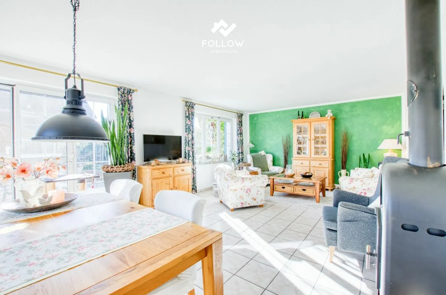 Maison d'angle avec jardin paradisiaque privé - Photo 4 sur 13