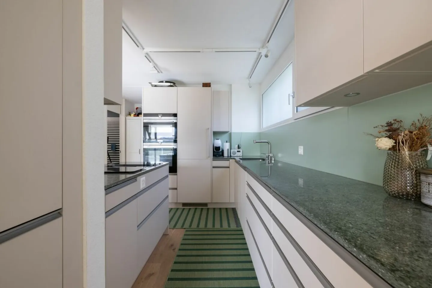 4.5 Zimmer Eck-Terrassenhaus in Bolligen - Foto 5 von 13
