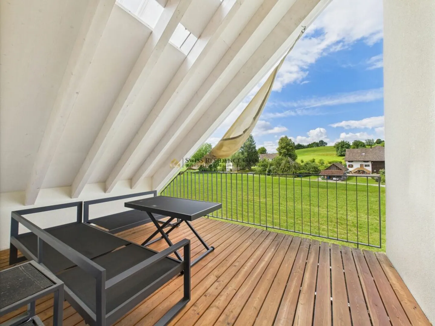 Modernes Dachgeschoss mit Weitblick - Wohnen mit Stil und Ruhe in Rossau bei Mettmenstetten - Foto 8 di 10