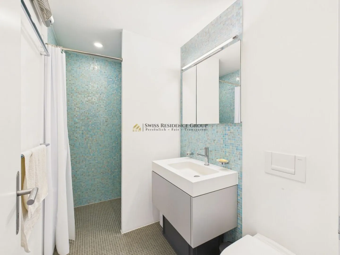 Dreamlike Garden Apartment with Lake View - Modern Living in a Desirable Location - Photo 8 of 11