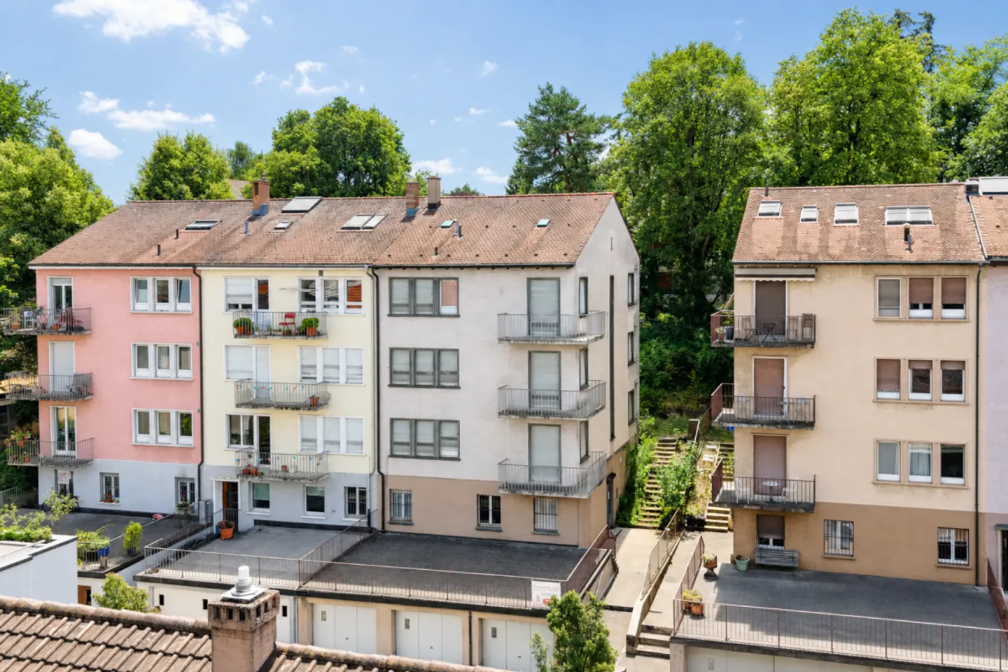 Mehrfamilienhaus mit Potenzial - Foto 1 von 13