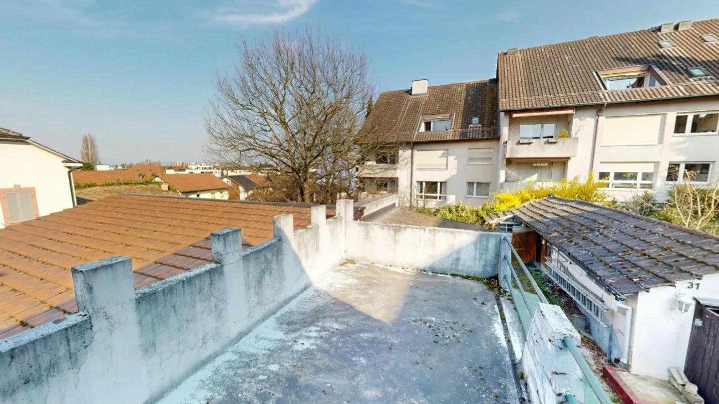 Charmantes Liebhaberobjekt mit Atelier, Werkstatt &amp; Ausbaupotenzial in Allschwil - Foto 3 von 12