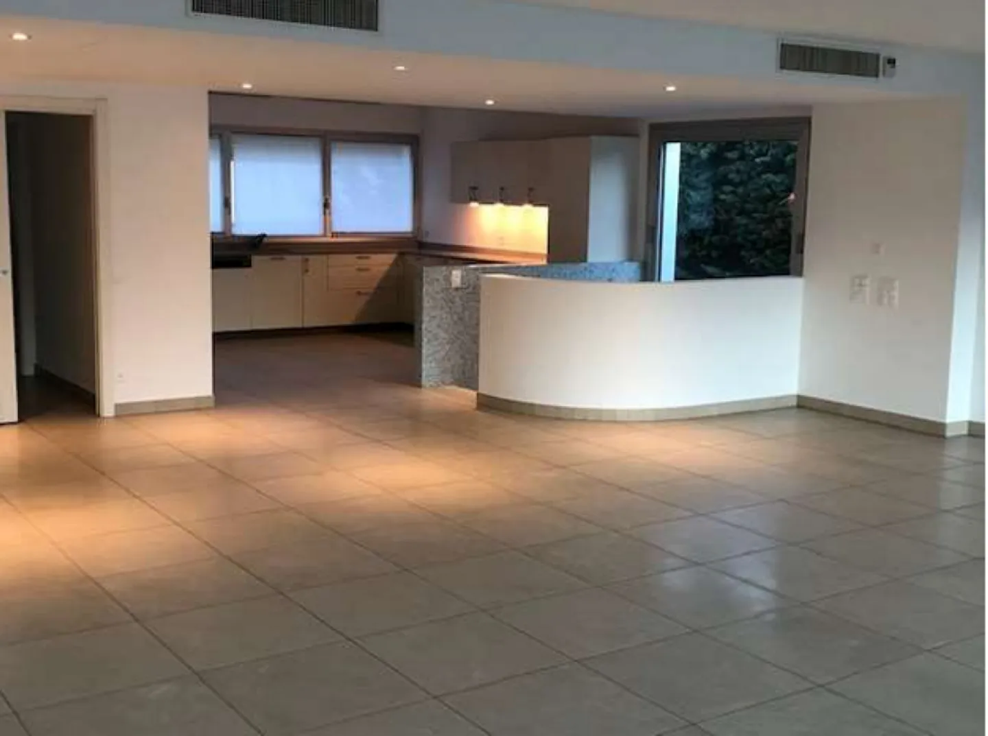 Duplex Elegante con Vista Lago - Foto 6 di 13