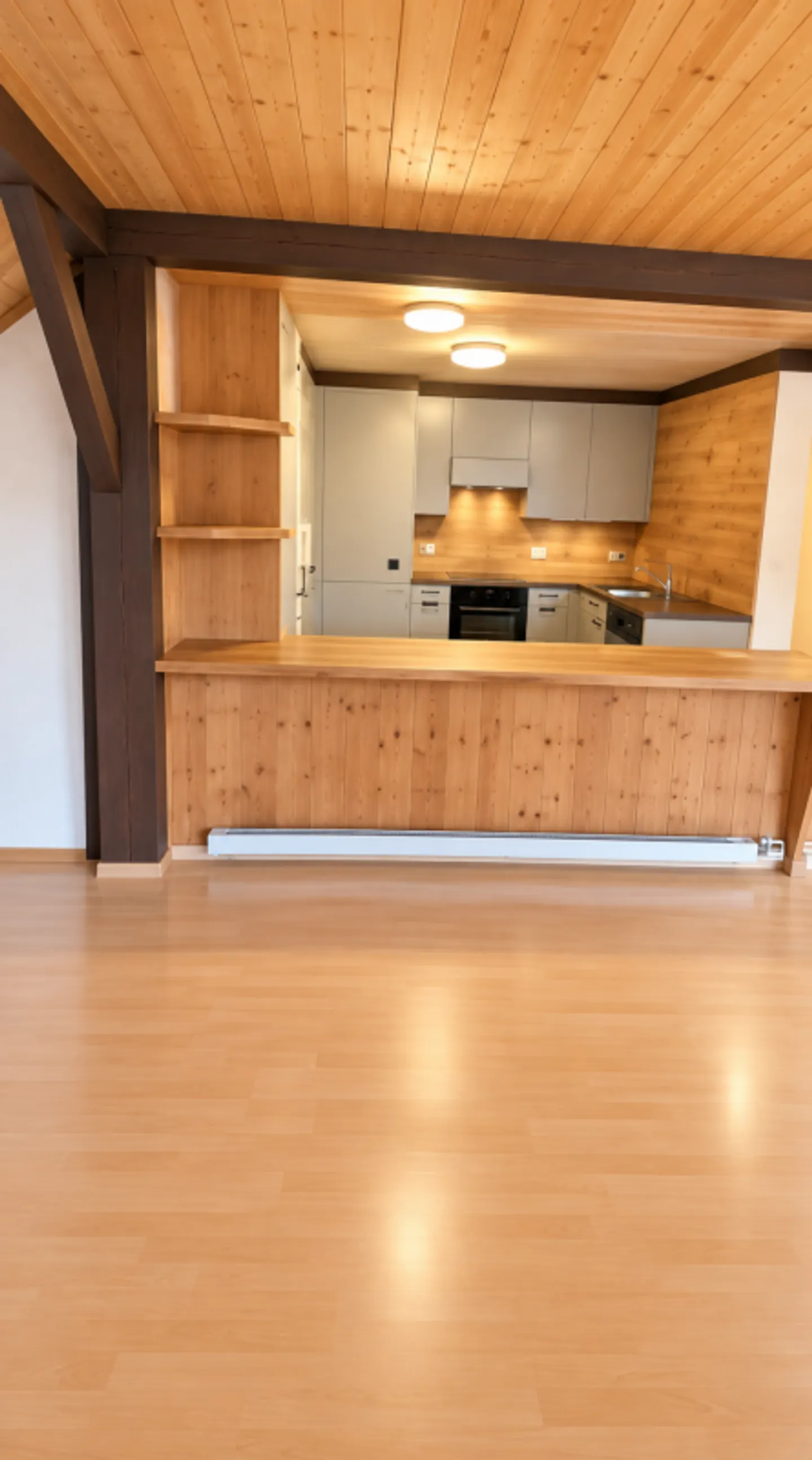 Charming attic apartment right next to the University of St. Gallen (HSG) - Photo 5 of 13