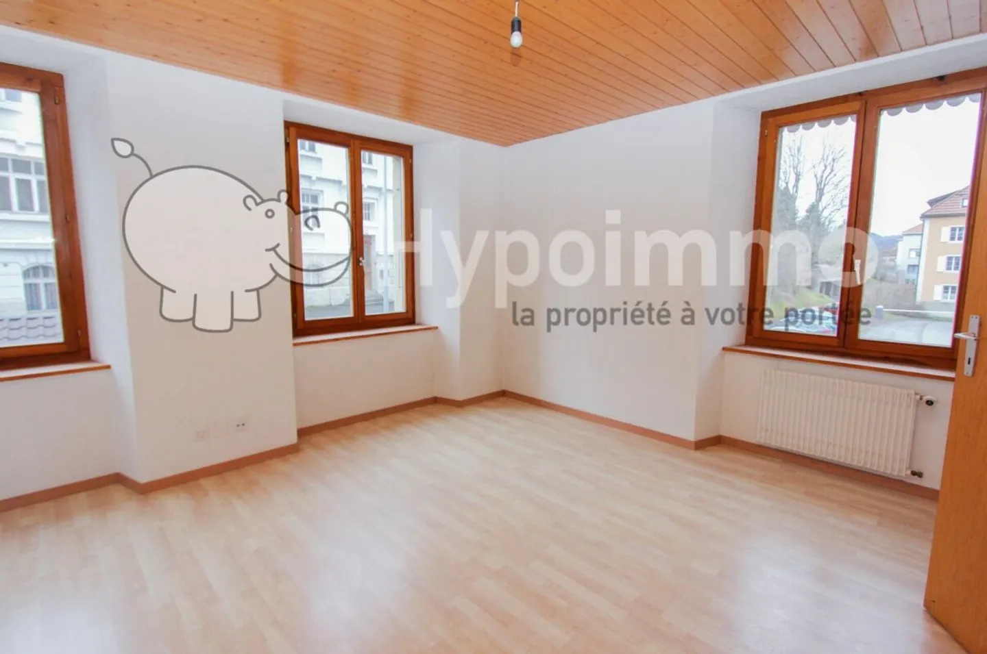 2.5-room apartment in a small building - Photo 1 of 8