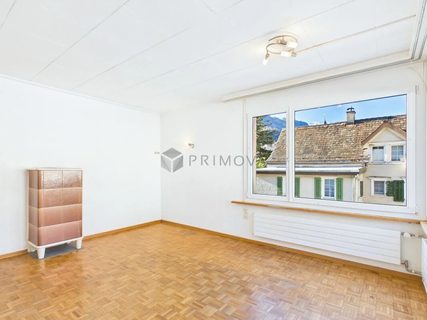 Residential and commercial building with development potential in Walenstadt - Photo 9 of 11