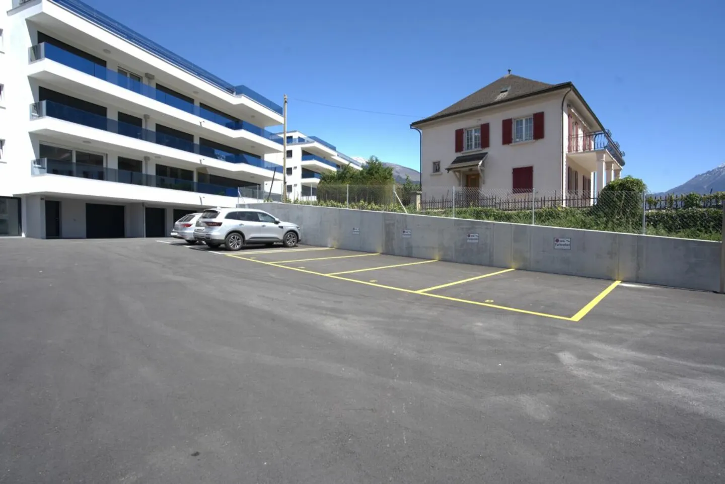 Parcheggi esterni nel centro del paese in affitto immediato - Foto 4 di 6