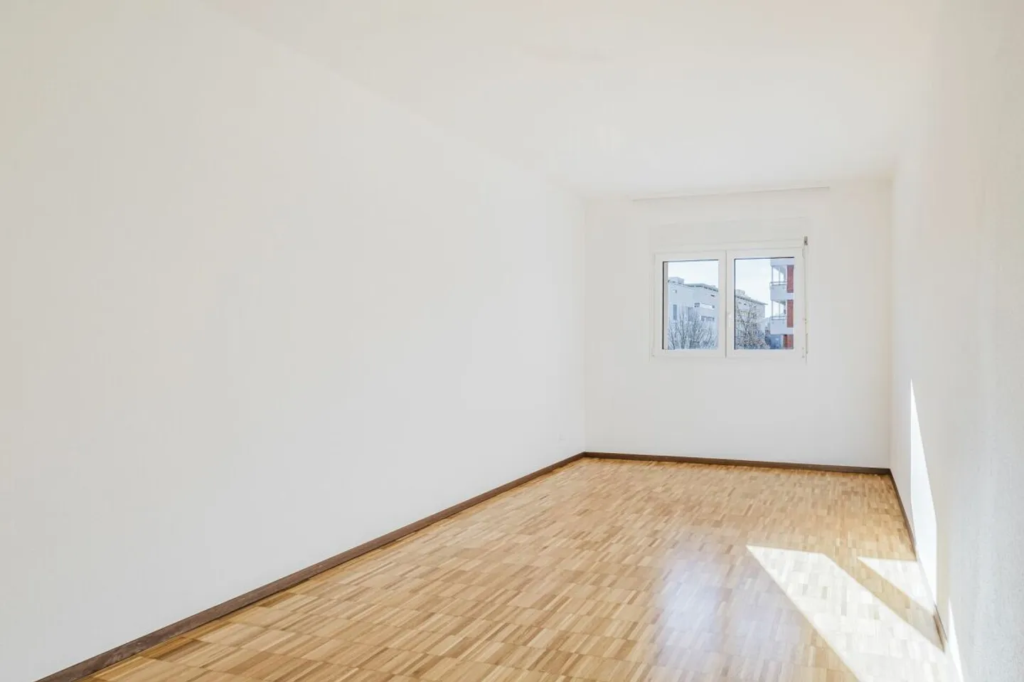 Helles Apartment in strategischer Lage in Lugano - Foto 8 von 13