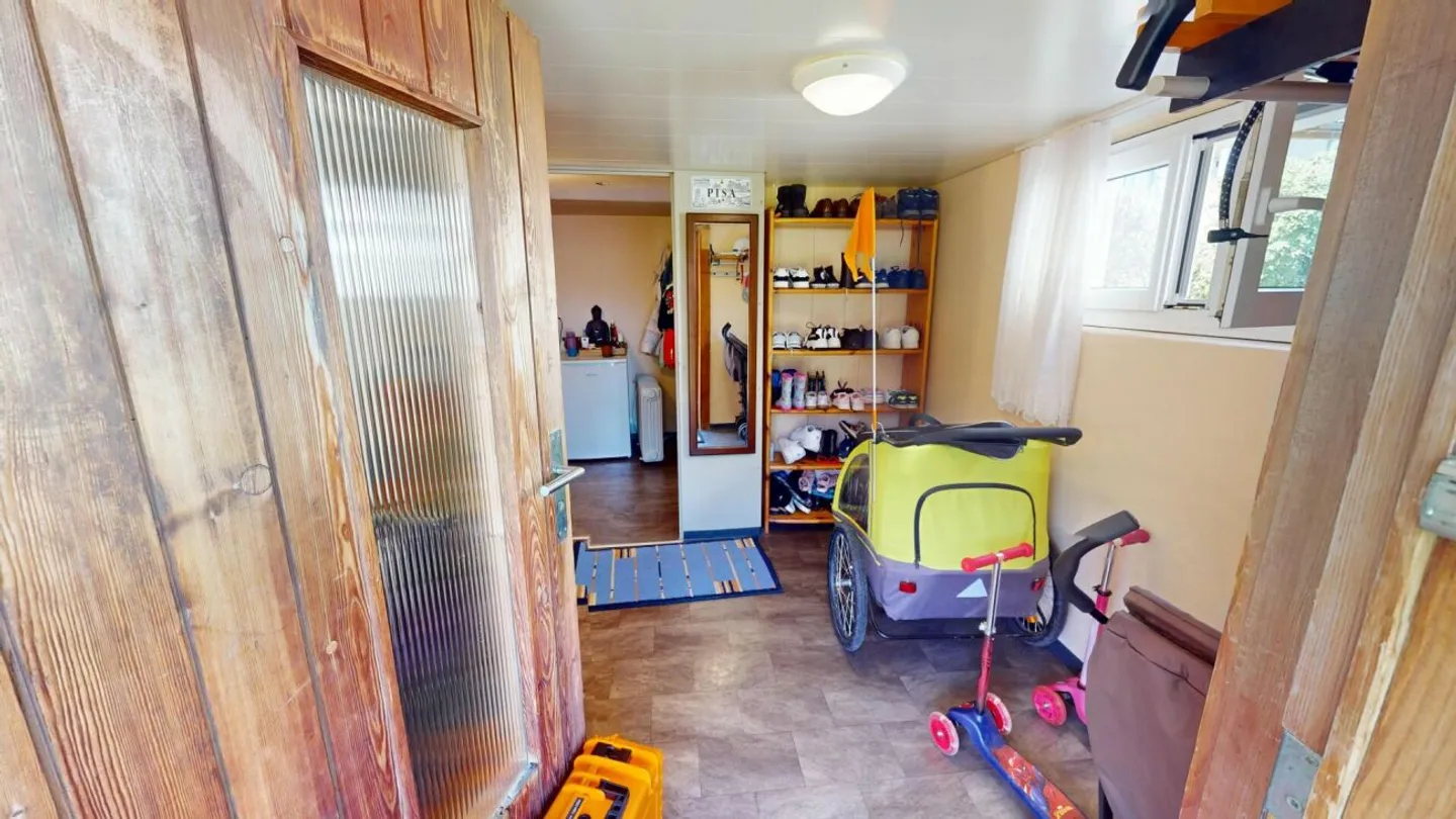 Charming Duplex Home with Garden - Photo 5 of 13