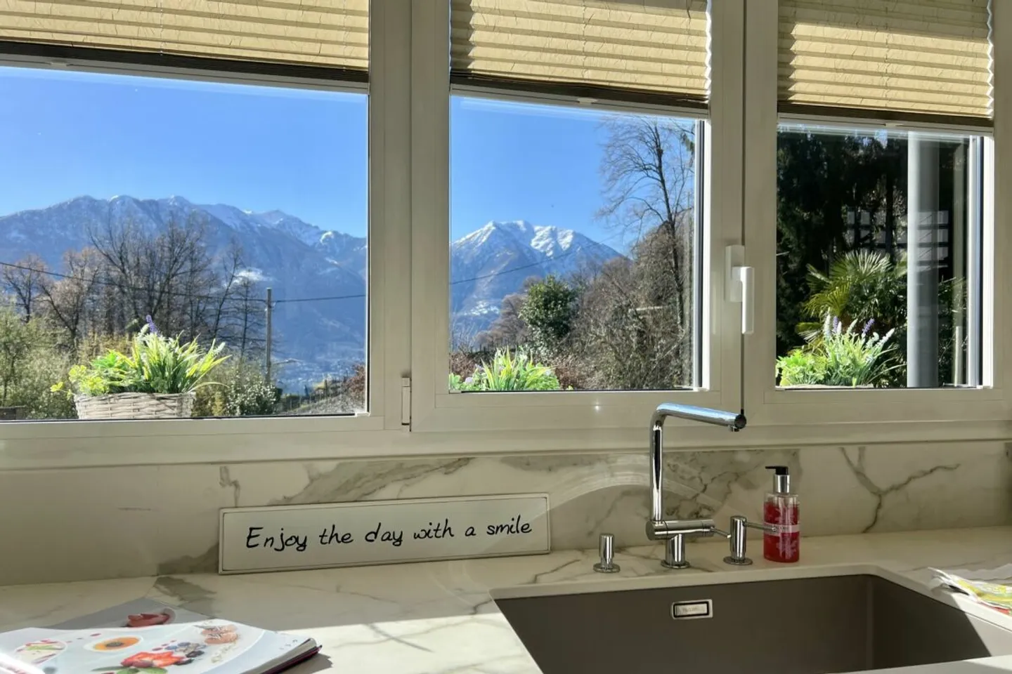 Modernes Familienhaus in Sonnenlage mit herrlichem Garten - Foto 9 di 13