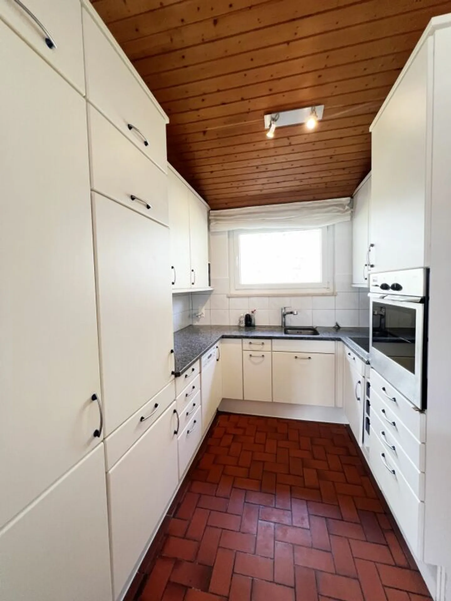 Charmante maison familiale avec jardin - Photo 3 sur 13