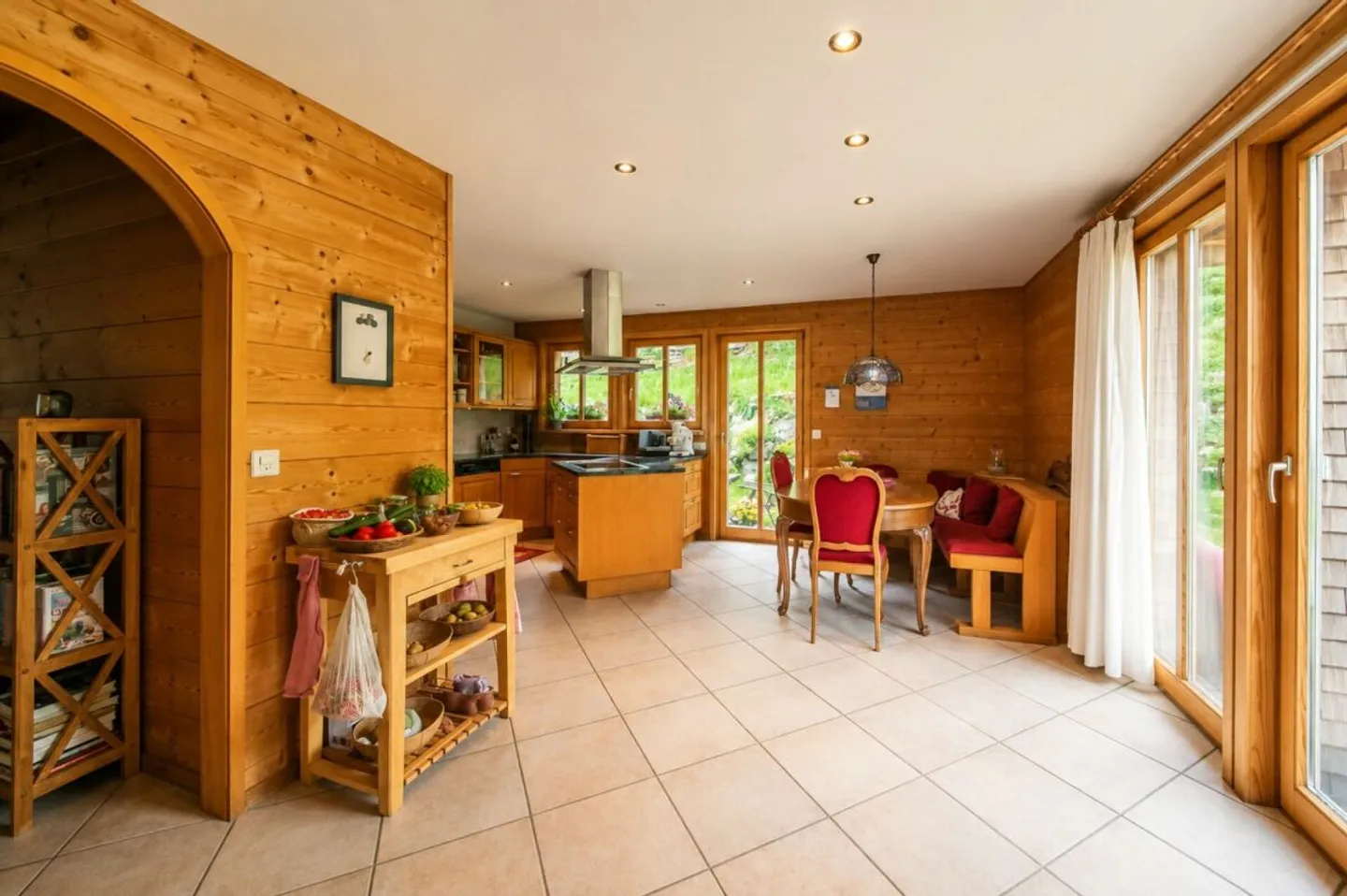 Maison en bois massif unique provenant du bois de lune - vivre sainement avec vue sur la montagne et de nombreuses possibilités d'utilisation - Photo 2 sur 13