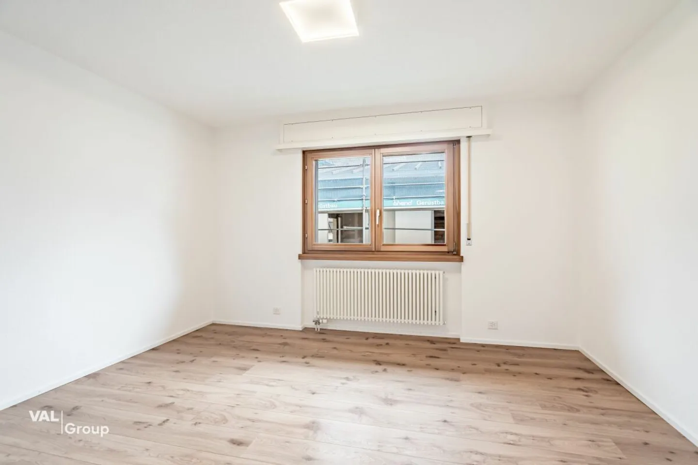 Spacious 5.5-room single-family house in Raron - plenty of space, garden, and sunny location - Photo 9 of 13