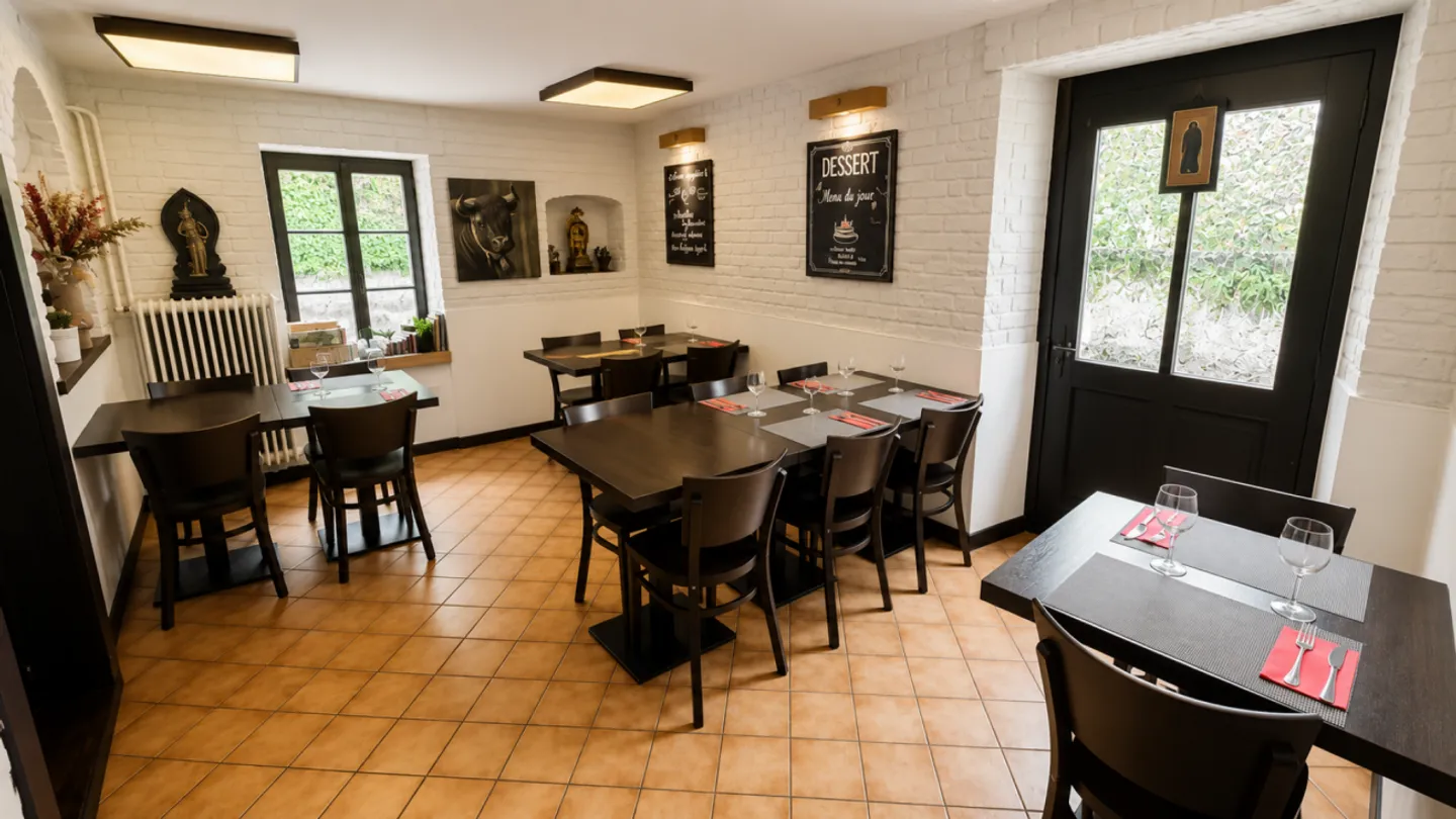 Rental investment building in the heart of Céligny - Photo 5 of 13