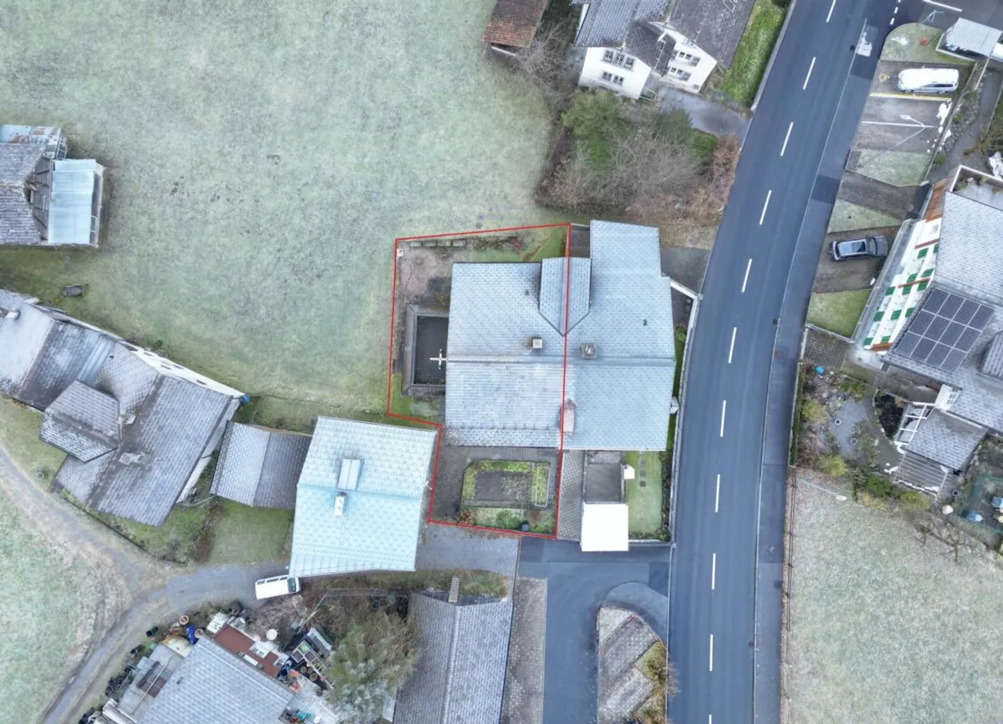 Magnifique maison jumelée dans un endroit magnifique et calme à Diesbach GL - Photo 3 sur 13