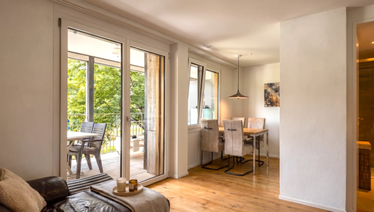 Apartment with panoramic view into the greenery - Photo 3 of 9