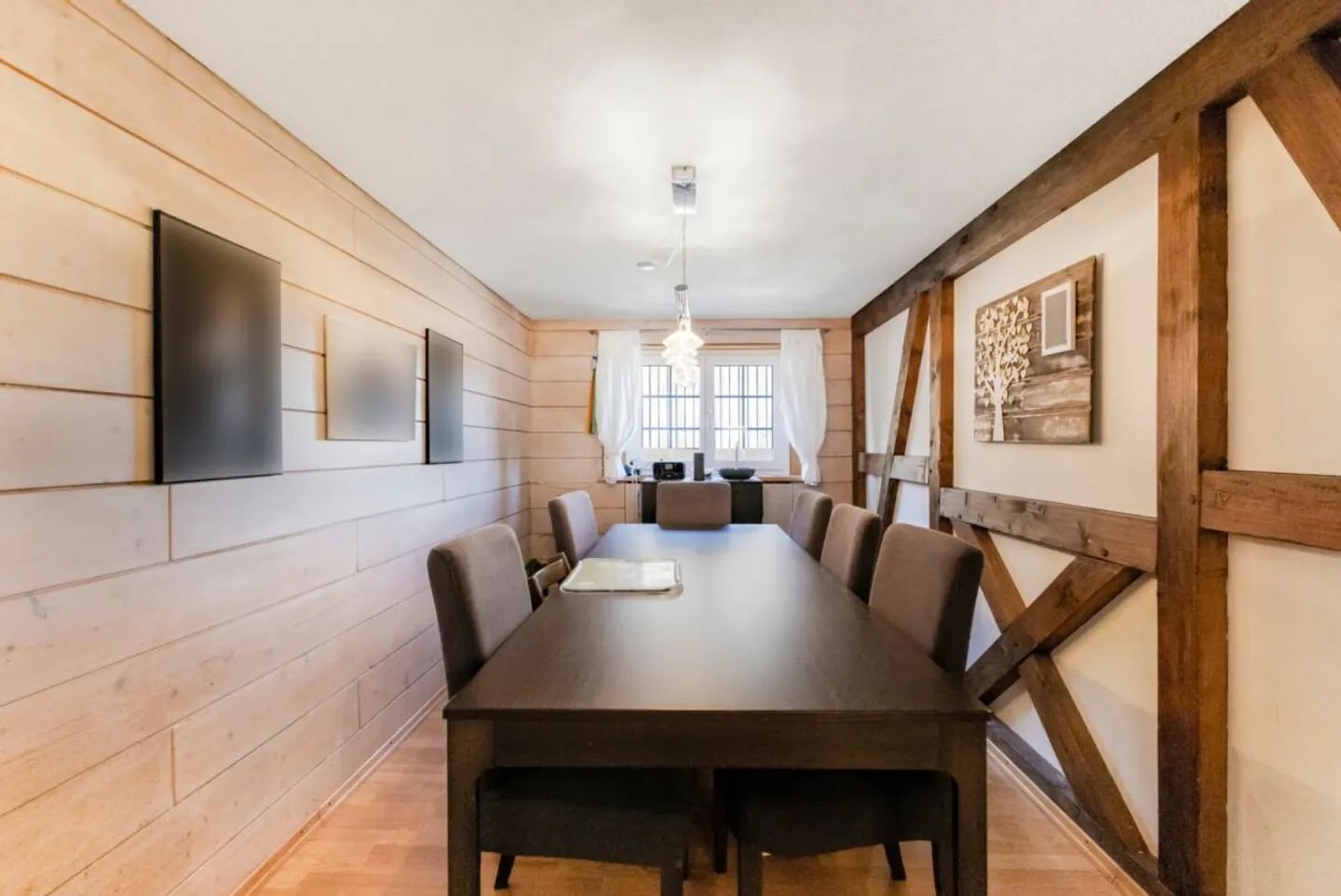 Modernes 8 Zimmer Haus in Rüthi - Foto 11 von 13