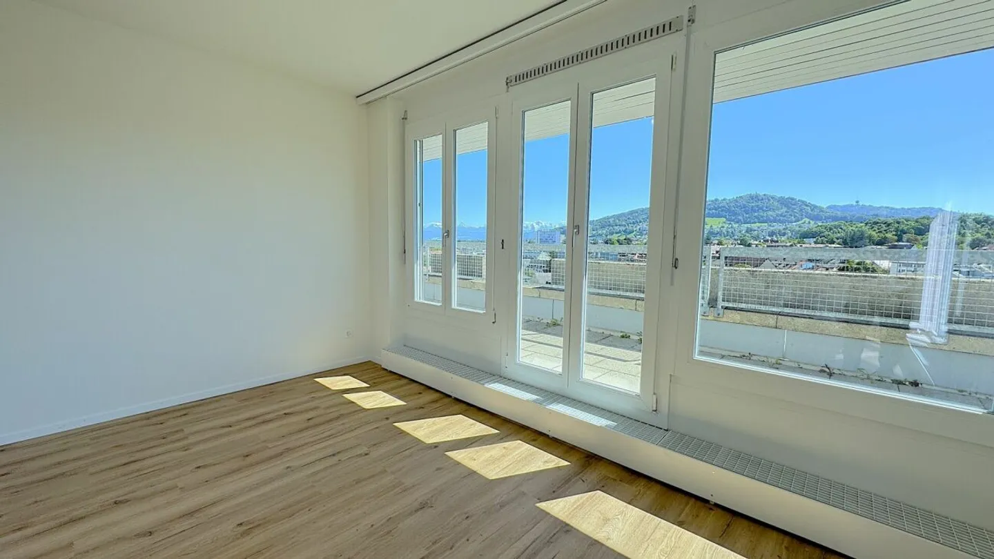 Modernes Apartment mit Panoramablick - Foto 2 von 13