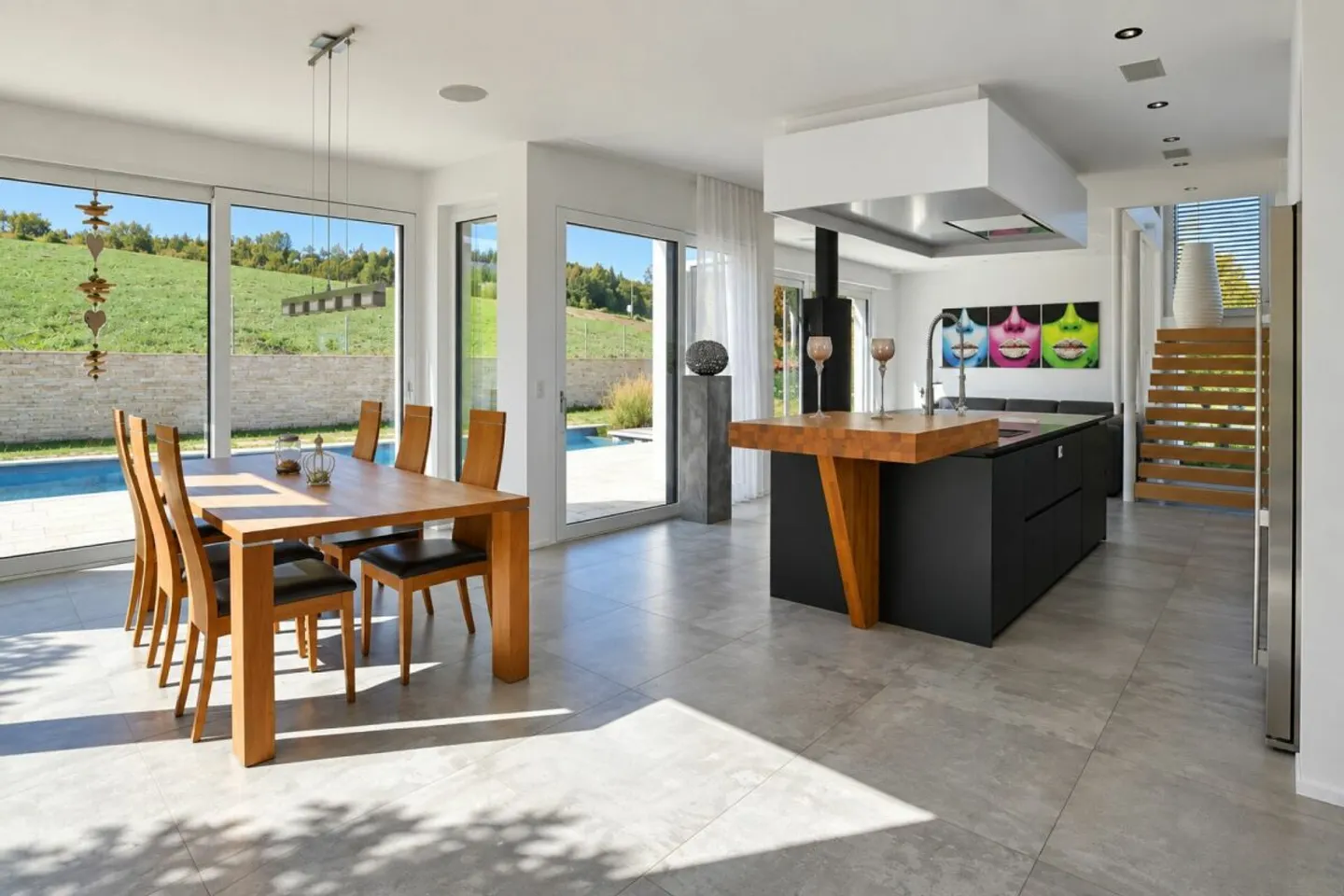 Villa - generous living at a high level - Photo 3 of 13