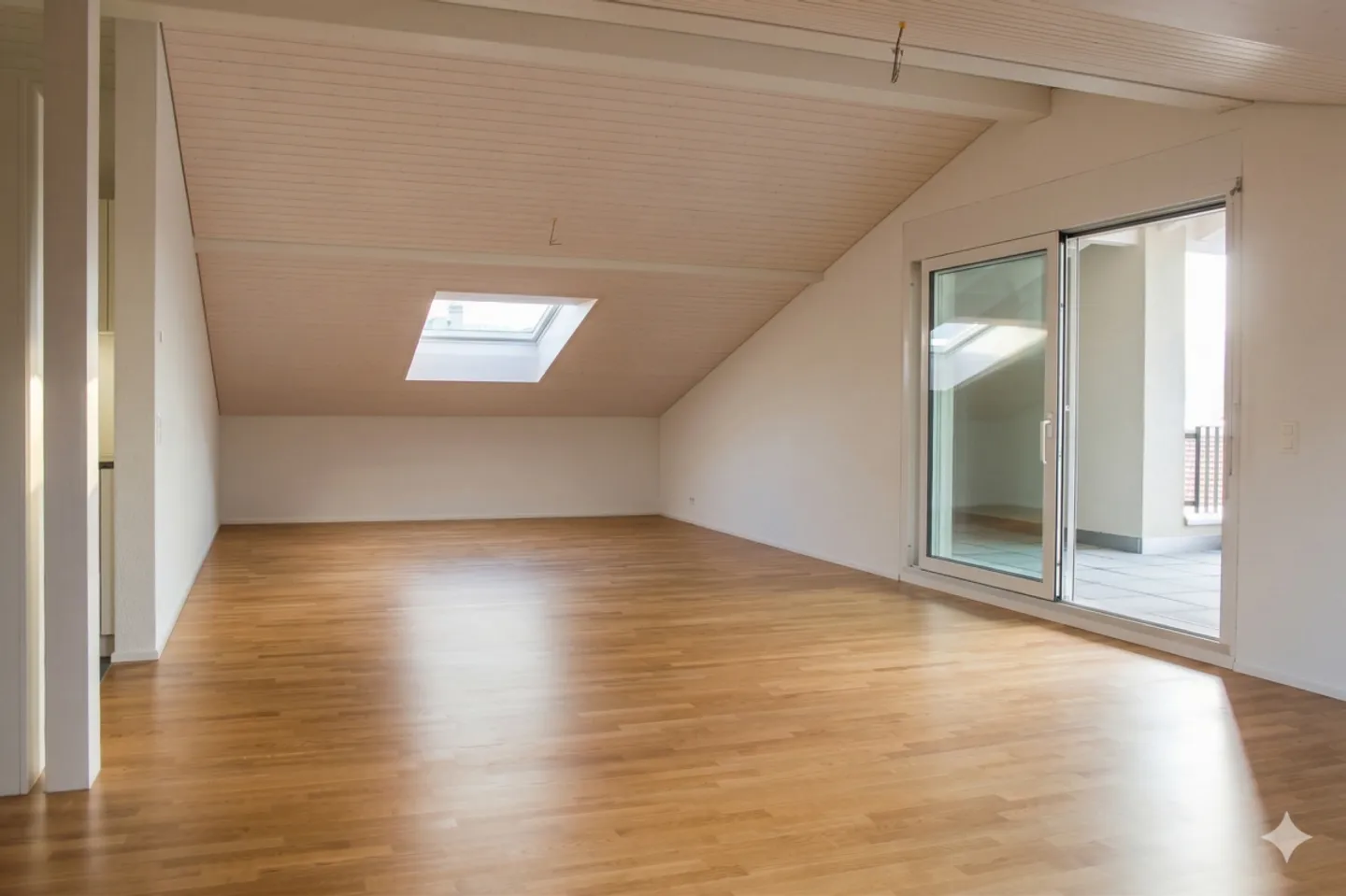 Attico Unico con Vista Mozzafiato - Foto 1 di 11