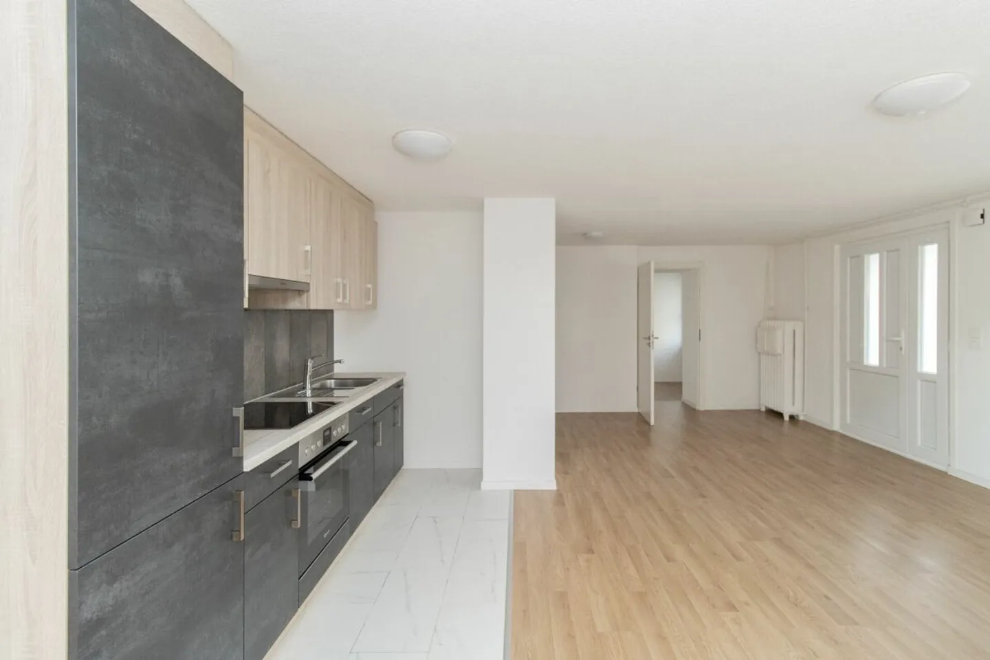 An Top-Lage: Mehrfamilienhaus mit bewilligtem Ausbaupotenzial - Foto 6 von 13