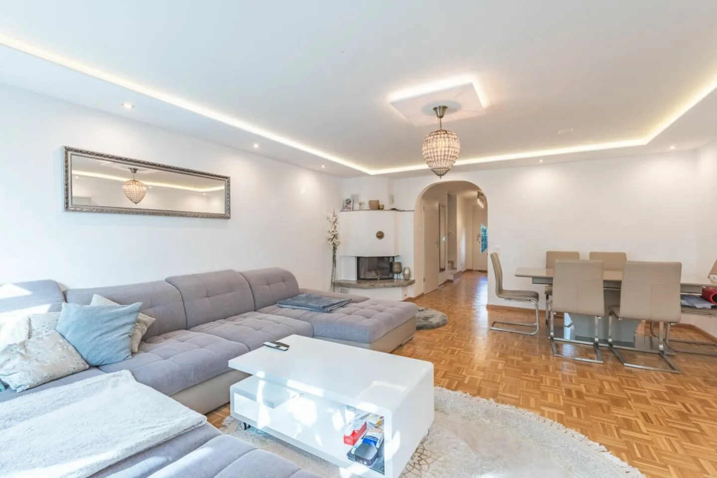 Appartamento Maisonette Elegante in Posizione Centrale - Foto 1 di 13