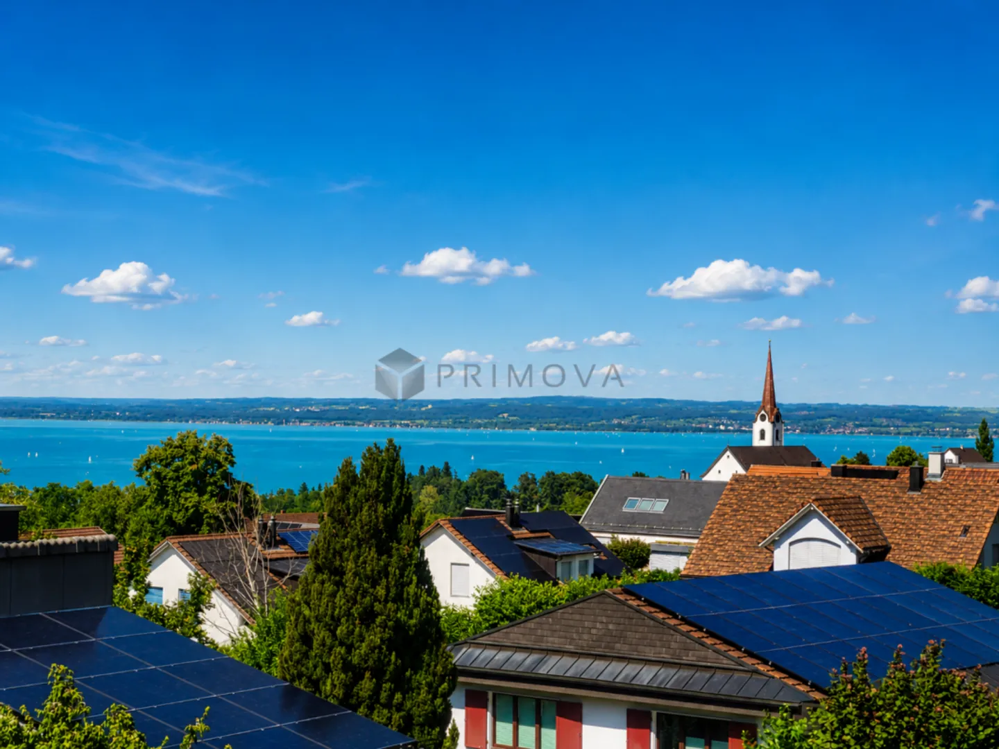 Exclusive living with unobstructed panoramic views of Lake Constance - Photo 2 of 2