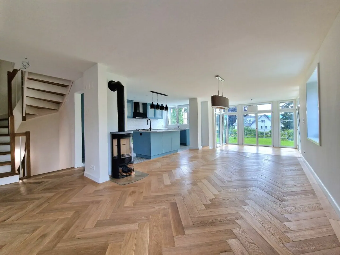 Haute Norme de Construction dans un Emplacement de Rêve avec Vue - Photo 5 sur 13