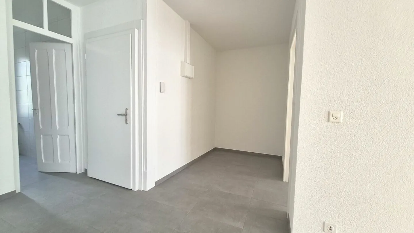 Schöne 3-Zimmer-Wohnung mit Balkon in La Chaux-de-Fonds - Foto 9 von 10