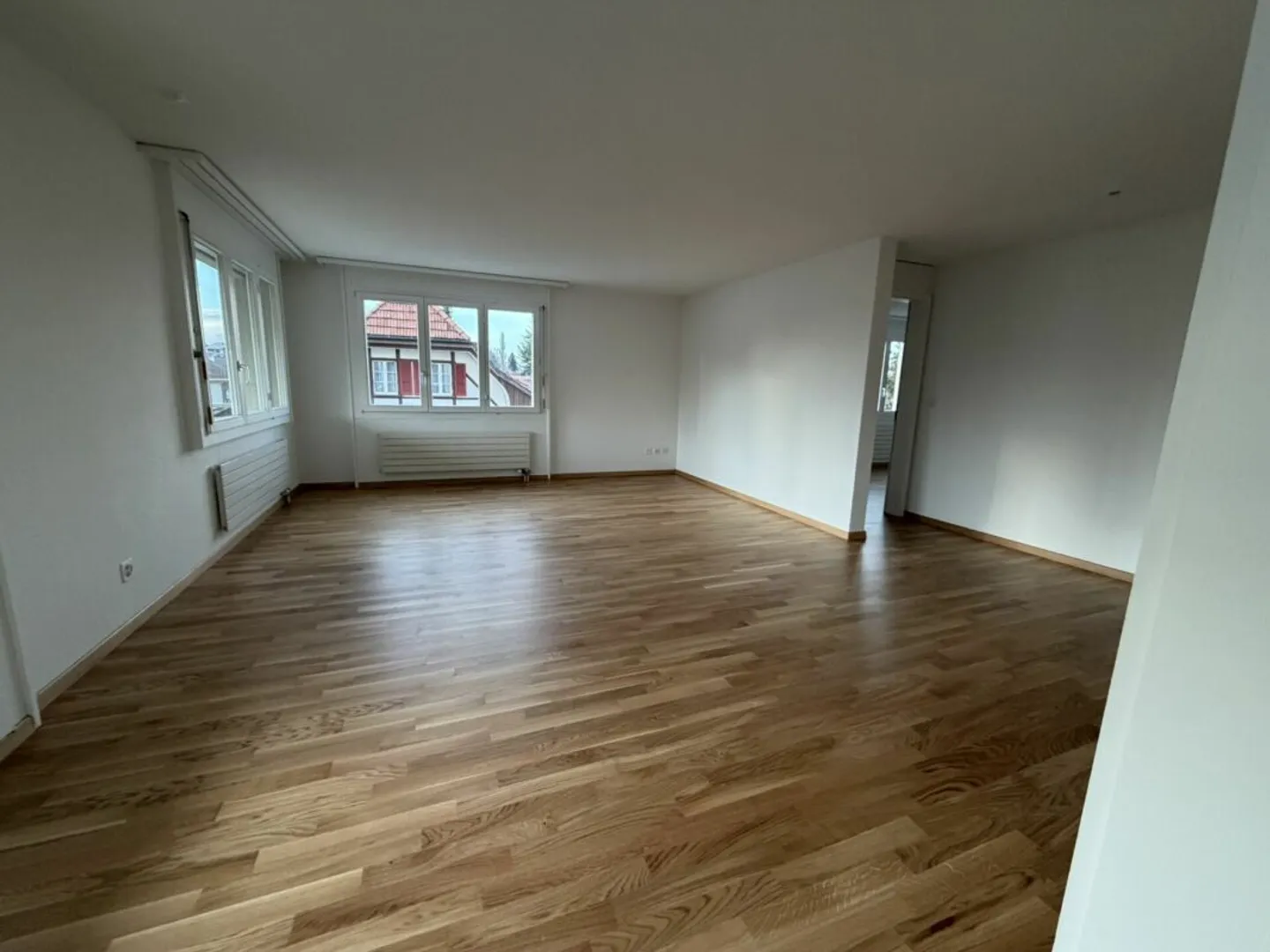 Appartement lumineux de 4.5 pièces avec grand balcon - Photo 7 sur 13