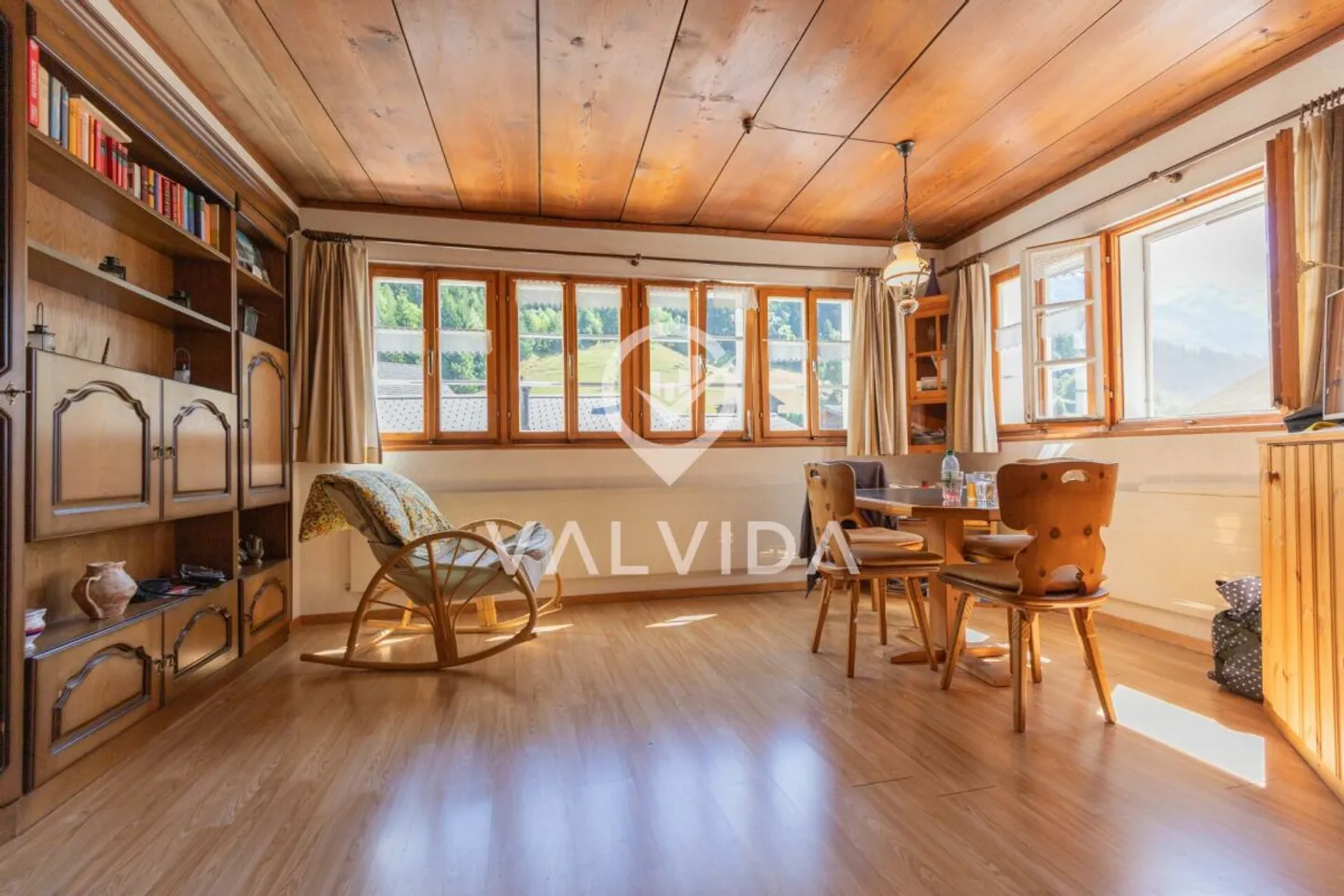 Studio / appartement 1.5 pièces n° 4 - compact et charmant - Photo 2 sur 8