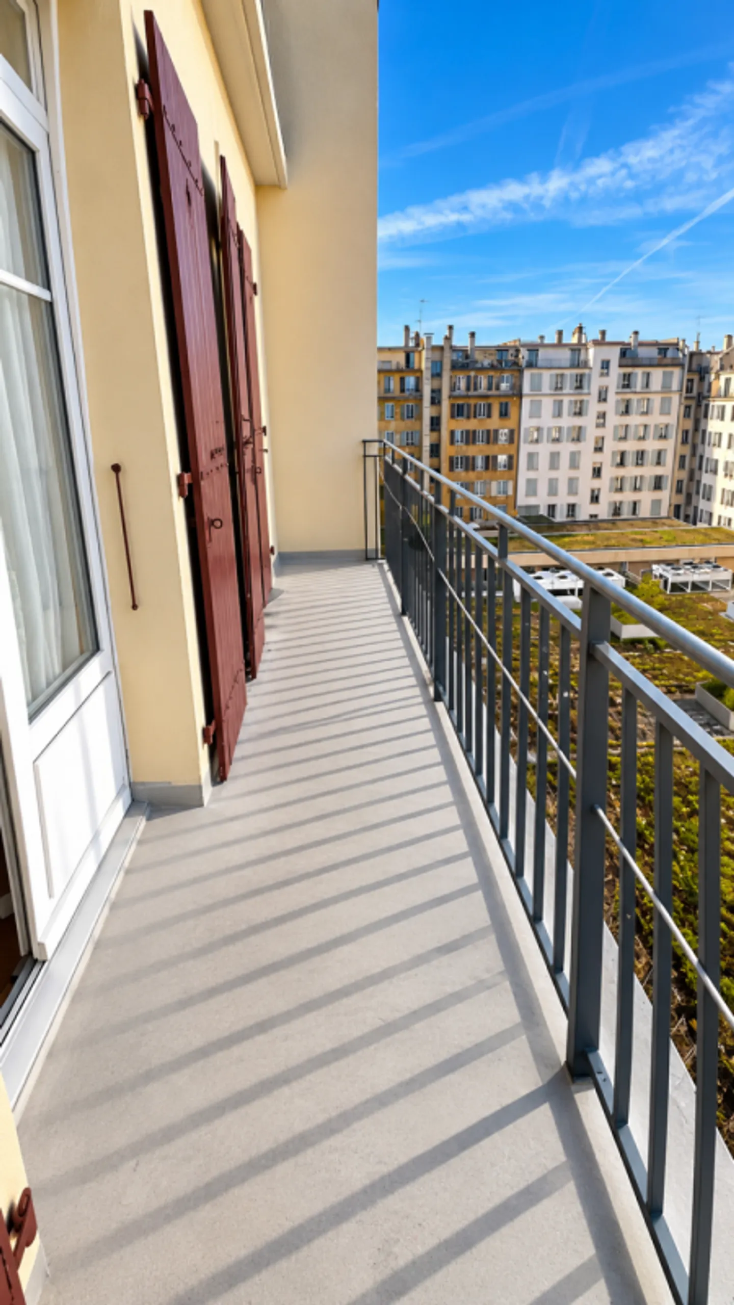 Superb 3-room penthouse with 2 balconies - Photo 5 of 13