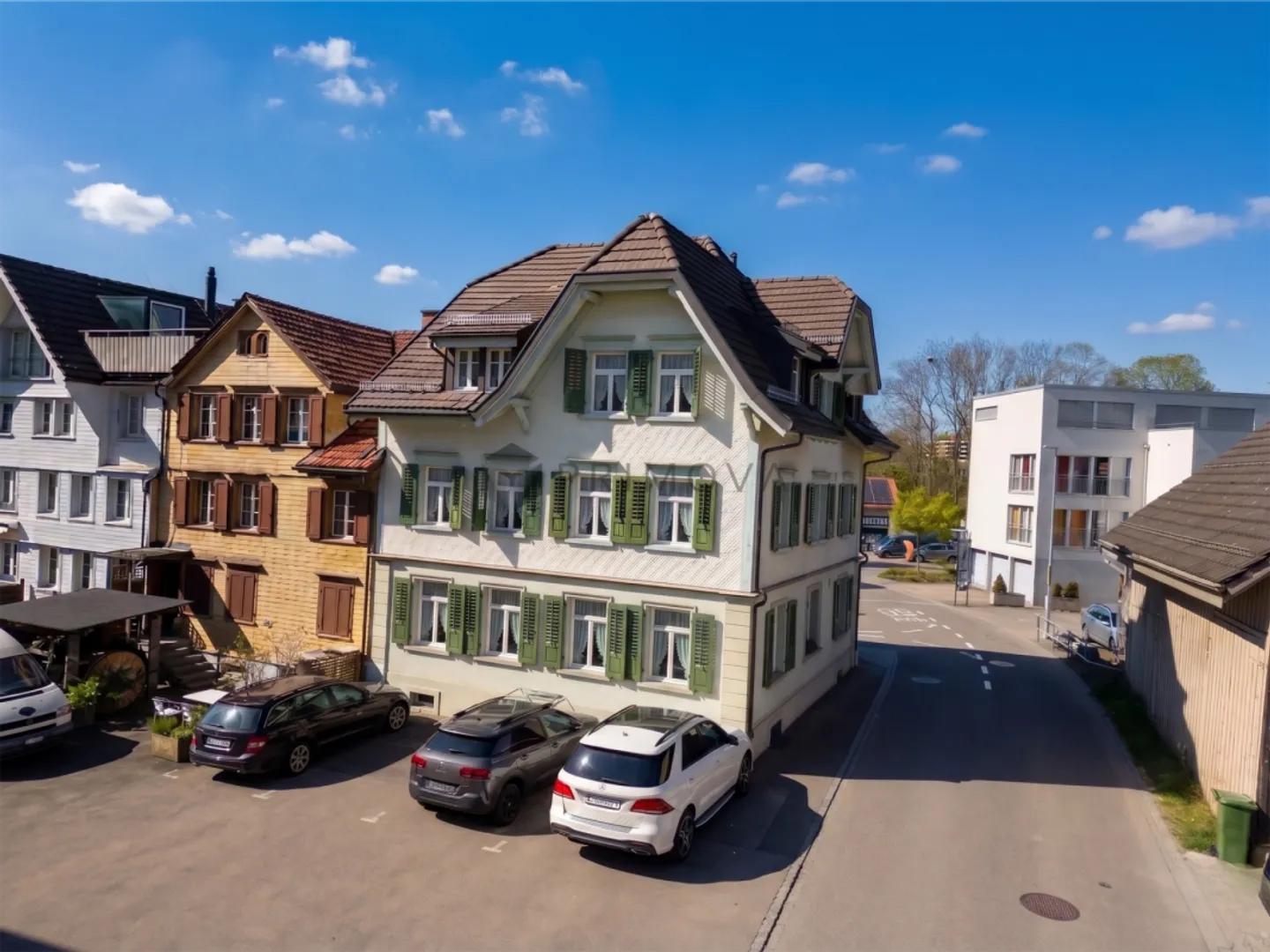 Charming Corner House with Two Residential Units - Versatile Use with Attractive Perspective - Photo 1 of 10