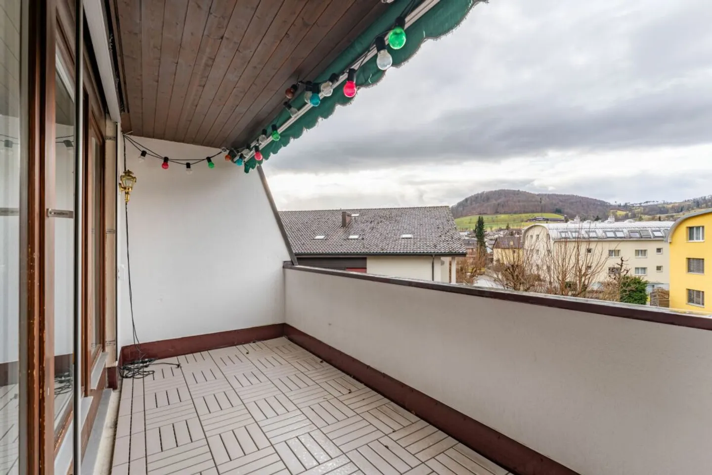 Appartamento familiare Zunzger a prezzi accessibili con 5,5 stanze e 135 m² di superficie abitabile netta / incl. garage e grande cantina - CHF 652'000.- - Foto 9 di 9