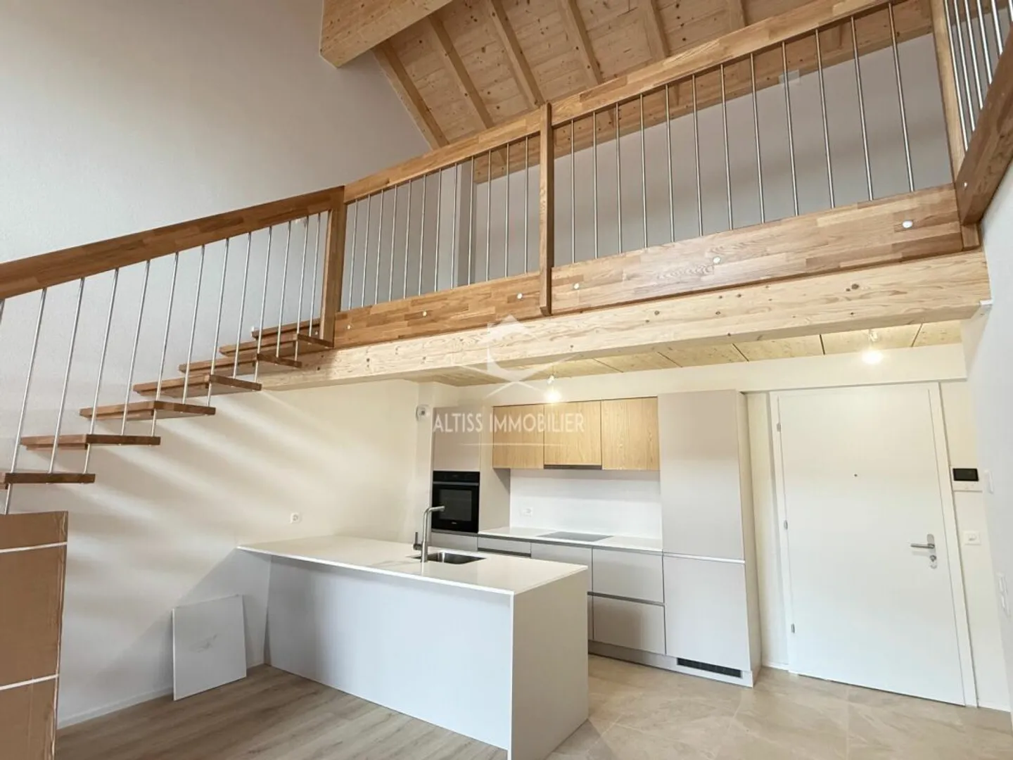 Attique neuf avec mezzanine - Photo 2 sur 13
