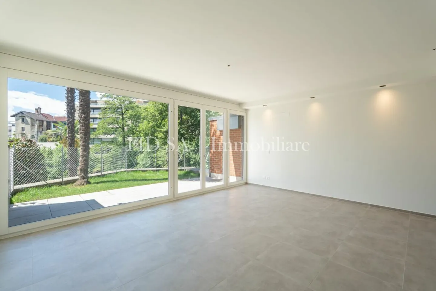 MINUSIO - Modernes Duplex-Apartment mit Blick ins Grüne - Foto 3 von 12