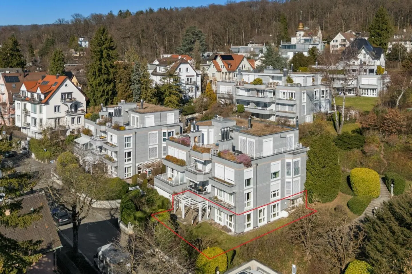 Living in a Desirable Location in Zurich - Photo 13 of 13